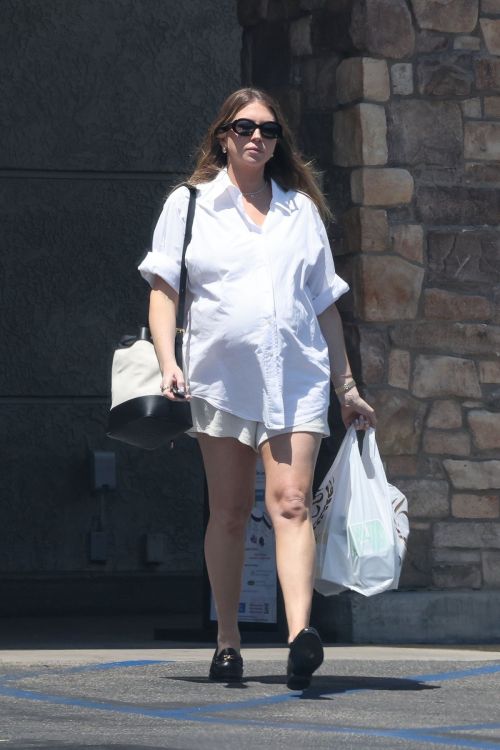 Pregnant Stassi Schroeder Shopping at Gelson in Los Feliz 6