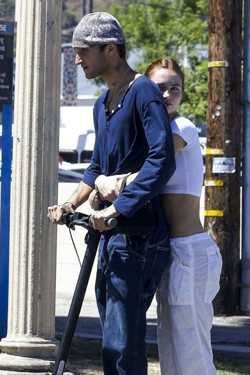 Sophia Piccirilli and Anwar Hadid out in Studio City 07/14/2023 1