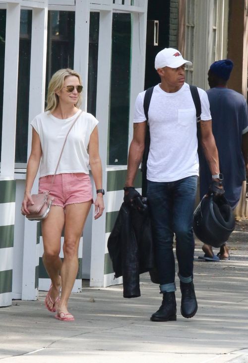 Amy Robach and T.J. Holmes: Enjoying a Day Out in New York 2