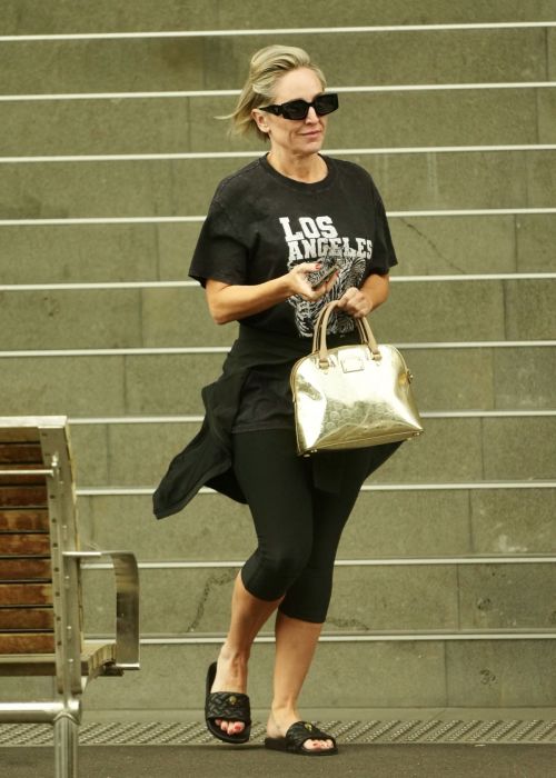 Fifi Box Arrives at Pilates Class in Melbourne 08/04/2023 5