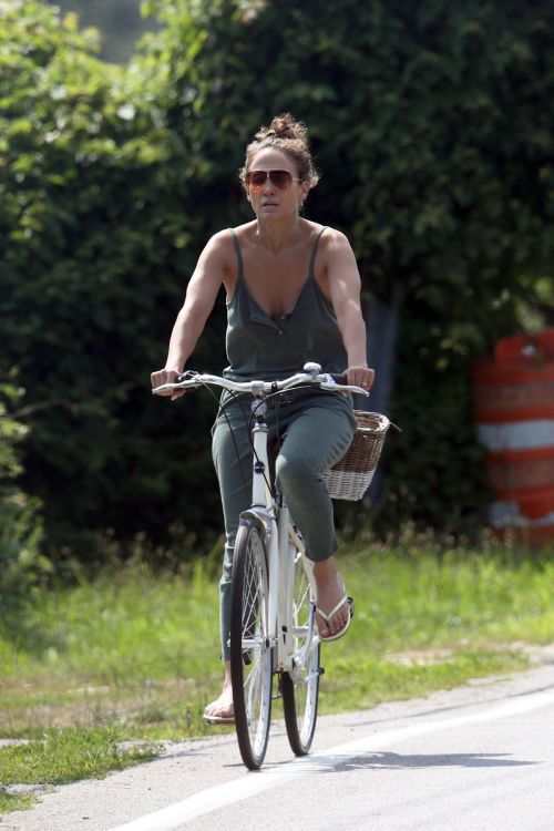 Jennifer Lopez Bike Ride 3