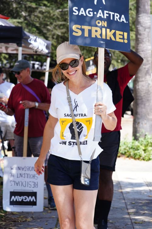 Jeri Ryan Stylish Black and White Ensemble at SAG Strike in Burbank 4