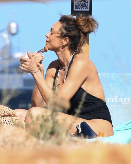 Lilly Becker in Swimsuit at a Beach in Sardinia 08/01/2023 3