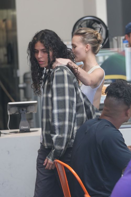 Lily-Rose Depp and 070 Shake Picking Up Pastries 5