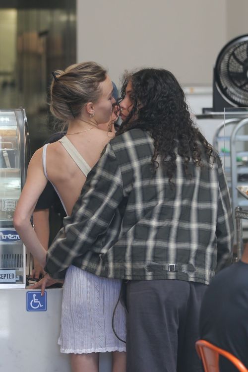 Lily-Rose Depp and 070 Shake Picking Up Pastries 7