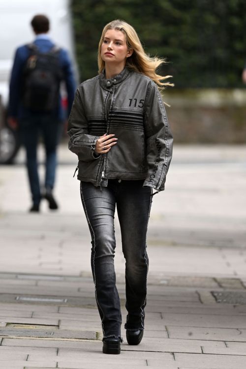 Lottie Moss Spotted Out and About in London 2