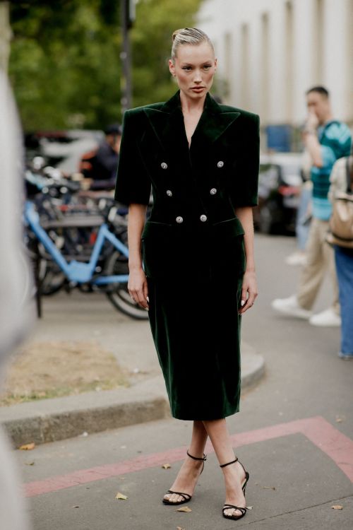 Meredith Duxbury Arrives at Alexandre Vauthier Haute Couture 2