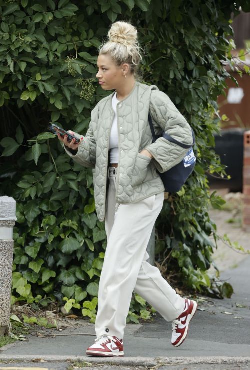 Molly Rainford Leaves EastEnders Set 4