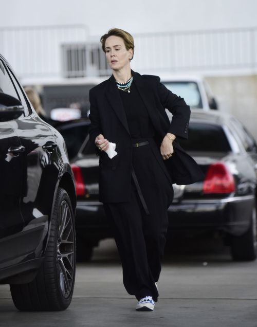 Sarah Paulson at a Gas Station in Los Angeles 2