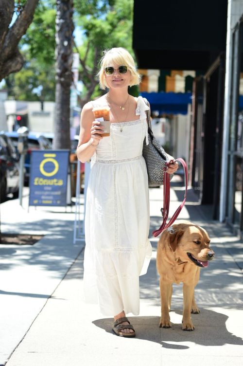 Selma Blair Out with Her Dog 5