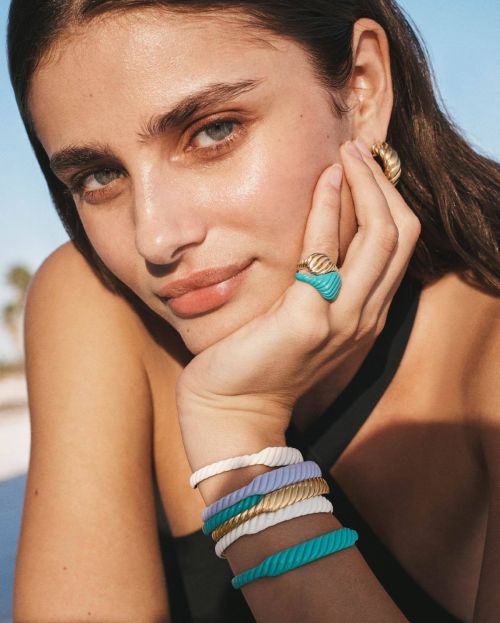 Taylor Hill for David Yurman Sculpted Cable Collection August 2023 2