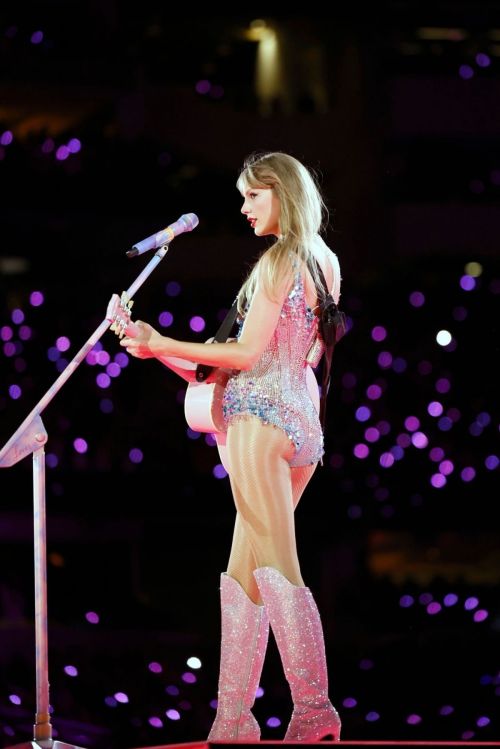 Taylor Swift Performs at "Eras Tour" 4