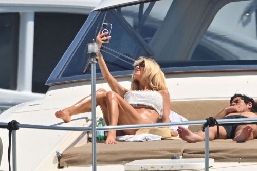 Victoria Silvstedt in Bikini on Yacht 07/29/2023 2