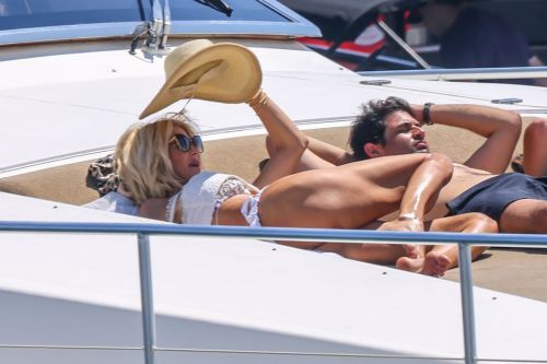 Victoria Silvstedt on a Yacht in Saint Tropez 07/29/2023 3