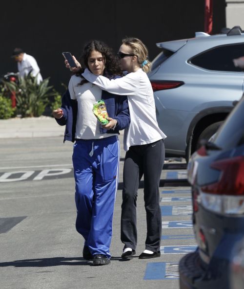 Lily-Rose Depp and 070 Shake Out Shopping in Los Angeles 09/07/2023 1