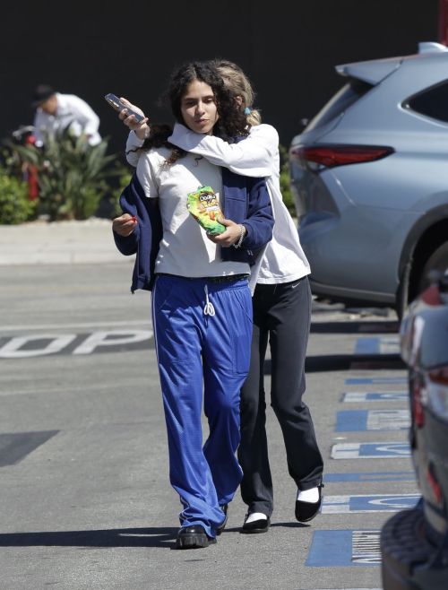 Lily-Rose Depp and 070 Shake Out Shopping in Los Angeles 09/07/2023 2