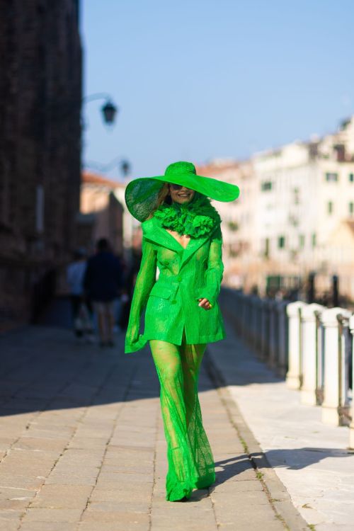Rita Ora and Taika Waititi Out in Venice 09/07/2023 1