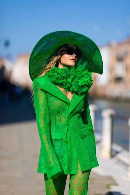 Rita Ora and Taika Waititi Out in Venice 09/07/2023 5