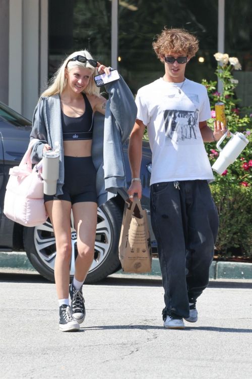 Sami Sheen Out Shopping with Her Boyfriend in Calabasas 09/05/2023 1