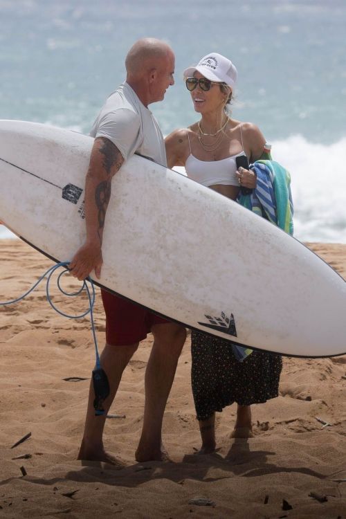 Tish Cyrus and Dominic Purcell on Their Honeymoon in Hawaii 09/04/2023 3
