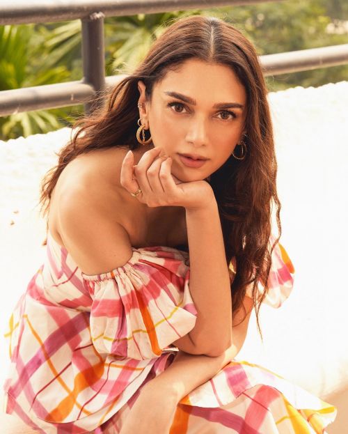 Aditi Rao Hydari Shines in TheRealB Outfits 2