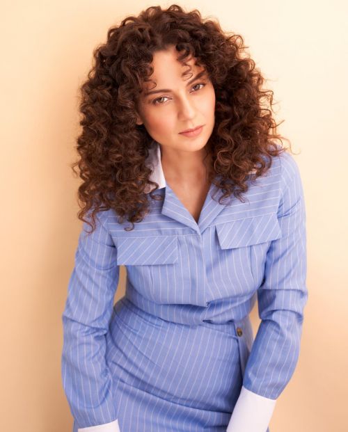 Kangana Ranaut in Curly Hair & Blue Outfit 2