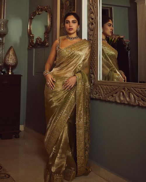 Bhumi Pednekar dazzles in Diwali 2023 saree photoshoot 3