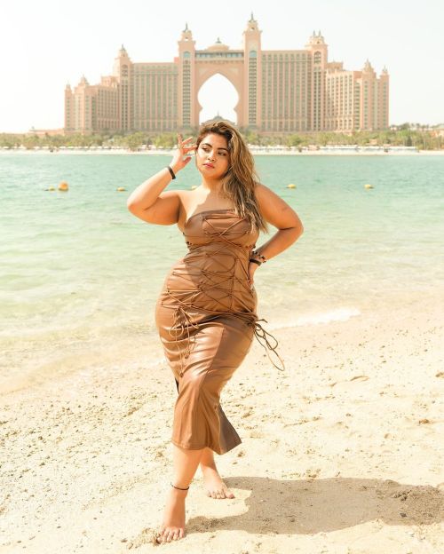 Twinkle Sharma in Brown Outfit at Palm Jumeirah, Dubai 2