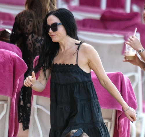 Andrea Corr Relaxing on the Beach at Sandy Lane Hotel, Barbados 1