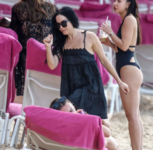 Andrea Corr Relaxing on the Beach at Sandy Lane Hotel, Barbados 5