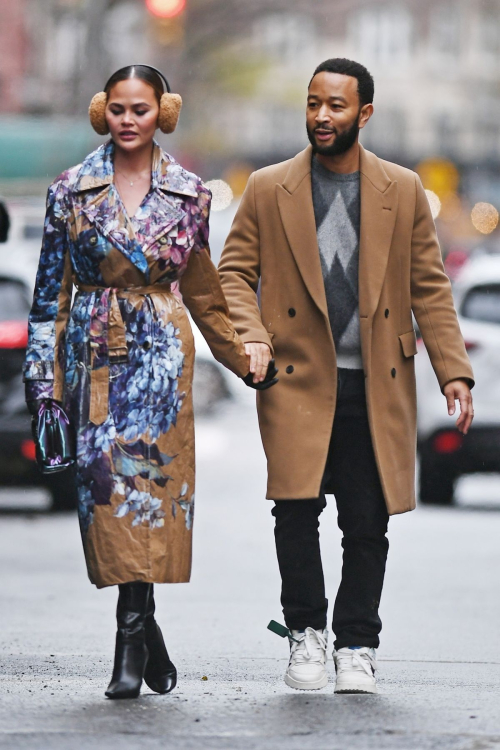 Chrissy Teigen and John Legend at Rockefeller Center, New York 1