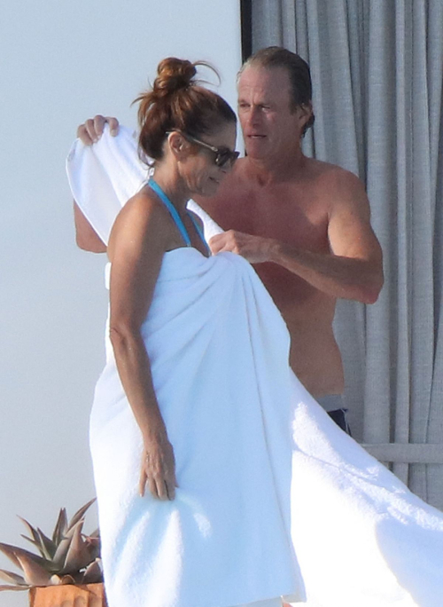 Cindy Crawford and Rande Gerber on Vacation in Los Cabos, December 2023 6