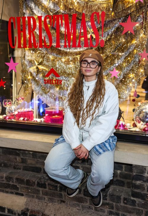 Ella Eyre Supports Shelter's Kings Cross Boutique Dec 2023