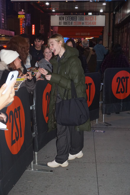 Elle Fanning Signing Autographs Outside Hayes Theatre, Manhattan 7