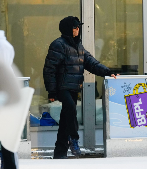 Irina Shayk Ice Skating in New York 1