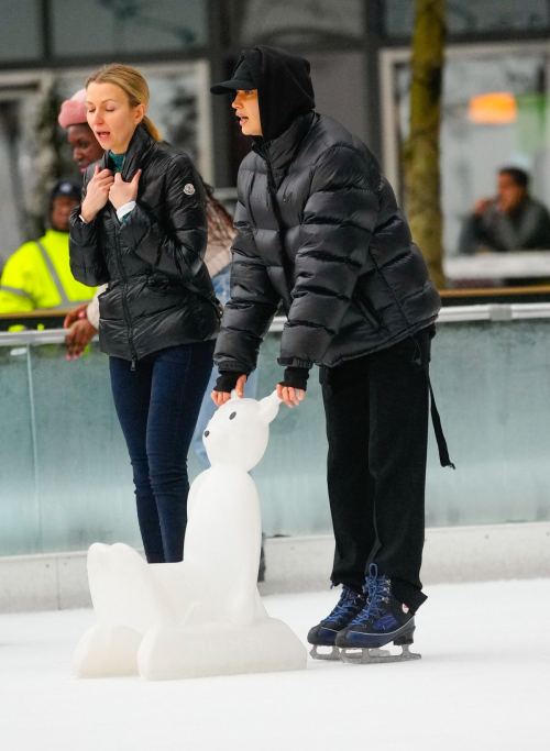 Irina Shayk Ice Skating in New York 4