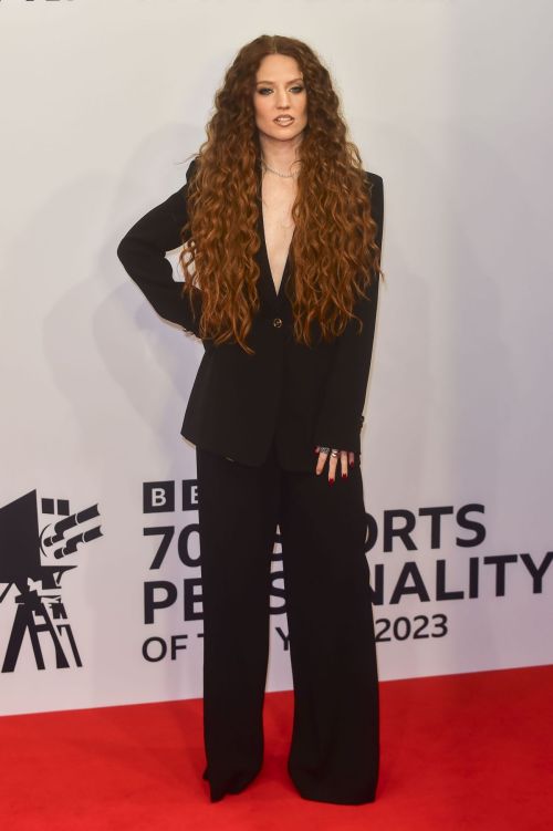 Jess Glynne in Black Suit at BBC Sports Personality of The Year Awards 2023