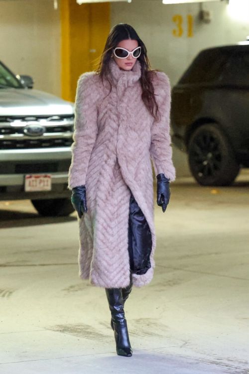 Kendall Jenner in brown fur coat and black boots in Aspen 1