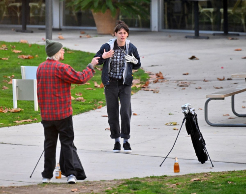 Kristen Stewart and Dylan Meyer Playing Golf, Los Angeles 2