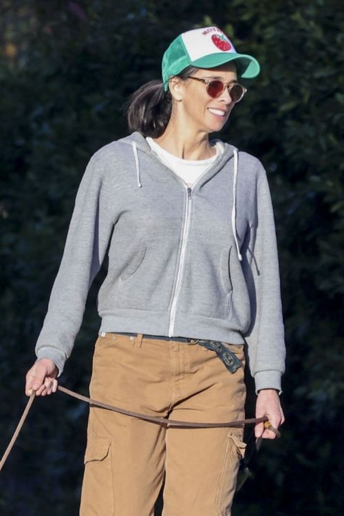 Sarah Silverman and Rory Albanese enjoy a dog day out in LA 4