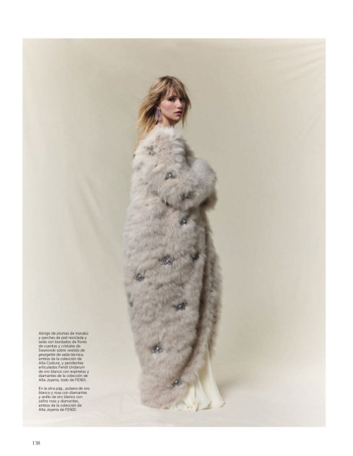 Suki Waterhouse for Harper’s Bazaar Spain, January 2024 4