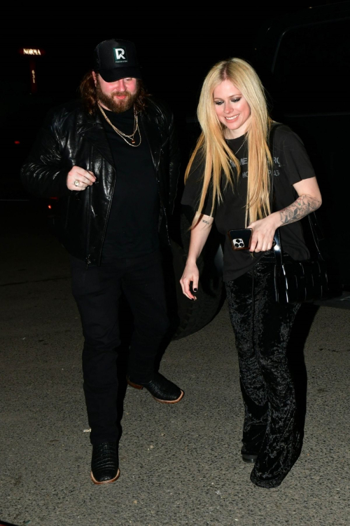 Avril Lavigne on Dinner Date at Catch Steak in West Hollywood, January 2024 5