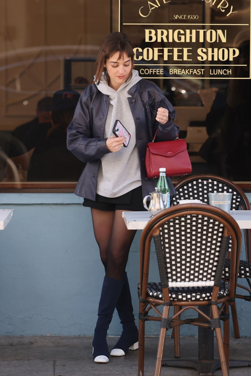 Beatrice Granno Out for Coffee in Beverly Hills, January 2024 6