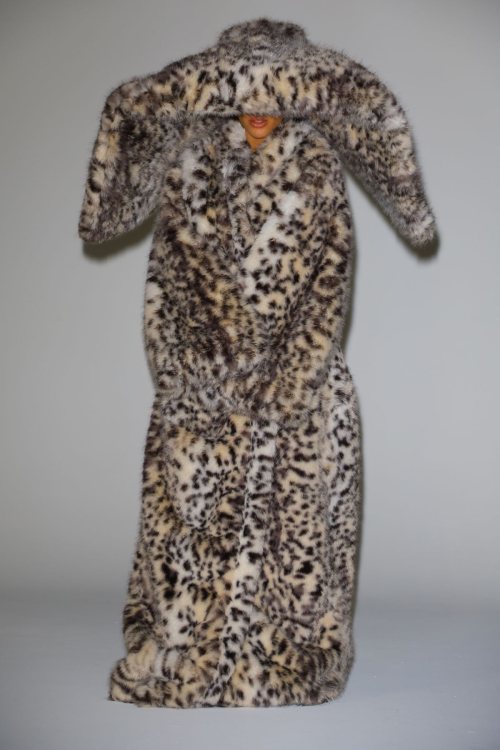 Bianca Censori in Fur at a Studio in Los Angeles, January 2024 6