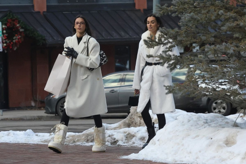 Bruna Lirio and Gizele Oliveira Out Shopping in Aspen, January 2024 2