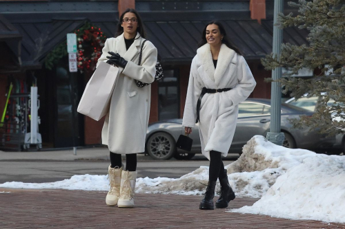 Bruna Lirio and Gizele Oliveira Out Shopping in Aspen, January 2024 3