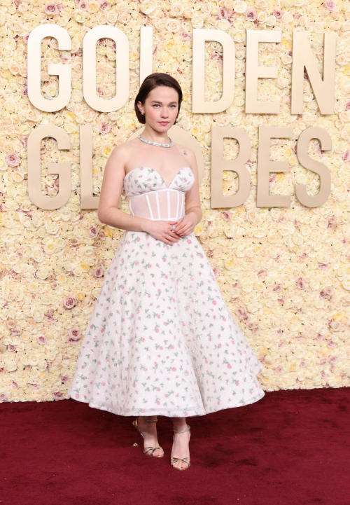 Cailee Spaeny at Golden Globe Awards, January 2024 2