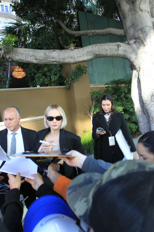 Carey Mulligan Signs Autographs at AFI Awards in Beverly Hills, January 2024 2