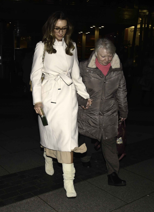 Catherine Tyldesley Takes Mum to Watch King and I, January 2024 4