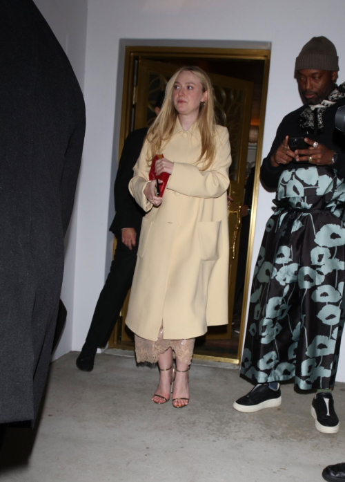 Dakota Fanning Leaves HBO Golden Globes Afterparty, January 2024 4